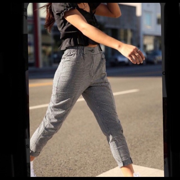 UO Tapered Plaid Checkered Mom Pants - Picture 5 of 5